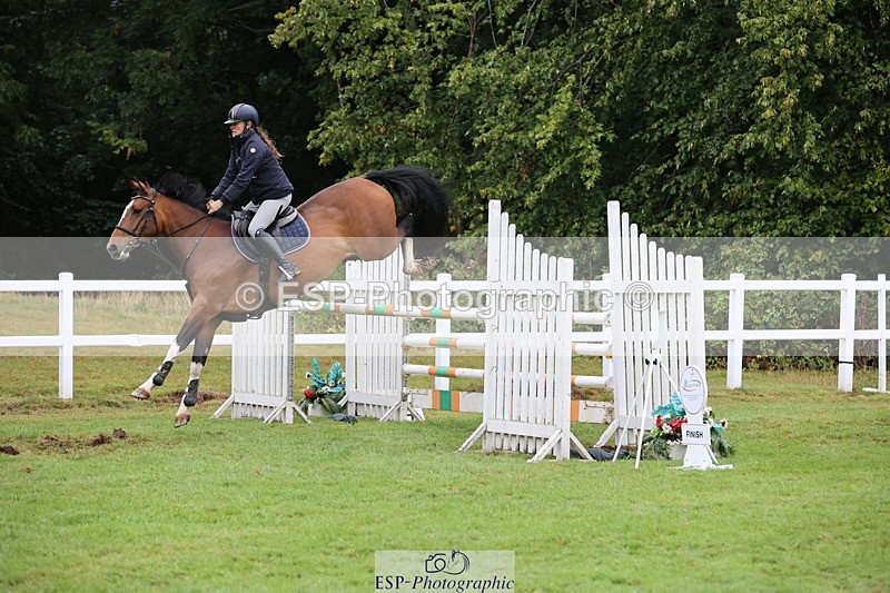 250830A-150853-07218 - Cls 16 Snr Newcomers and 1.10m Open