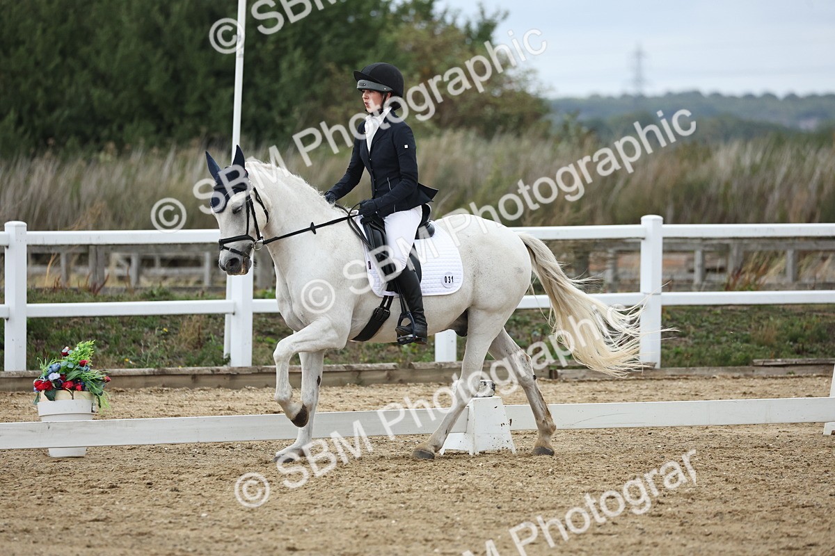 SBM_004254 - Class 8 - Novice 3 Champs