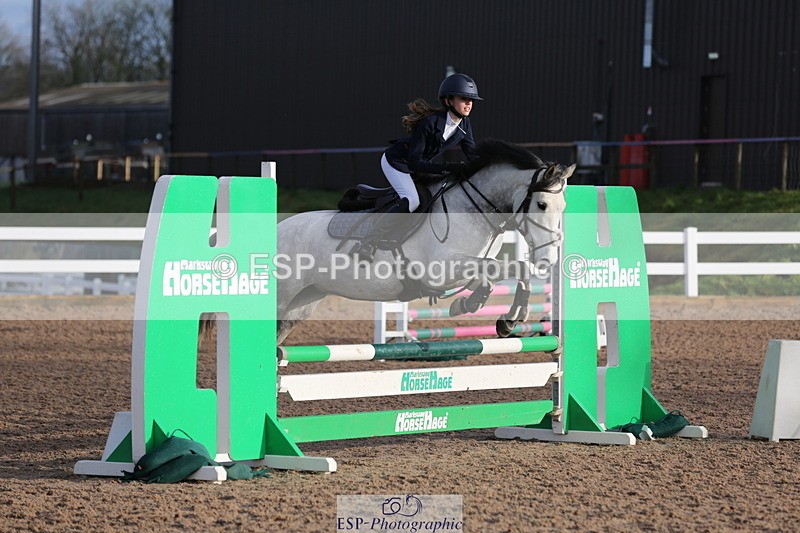 240211A-100249-01704 - Cls 1 Pony Intro 70cm