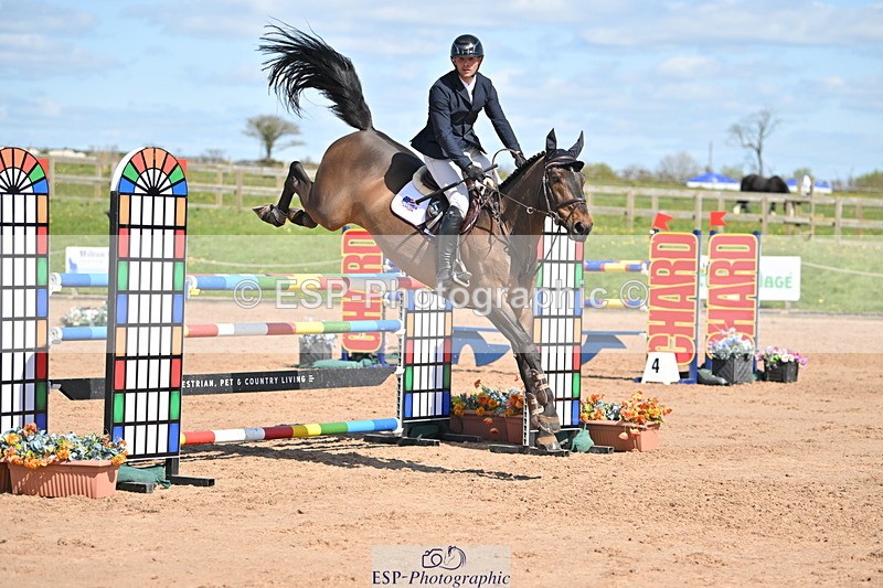 240420A-145756-11910 - Cls 7, 2 Star Medium Tour 1.35m