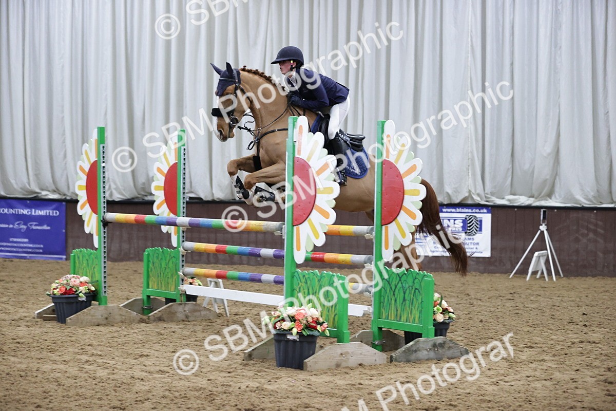 SBM_001499 - Class 4 - Senior Newcomers/ 1.10m Open
