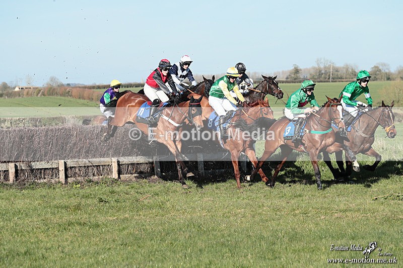 PtP 210326 749 - VWH Cirencester Races 21/03/26