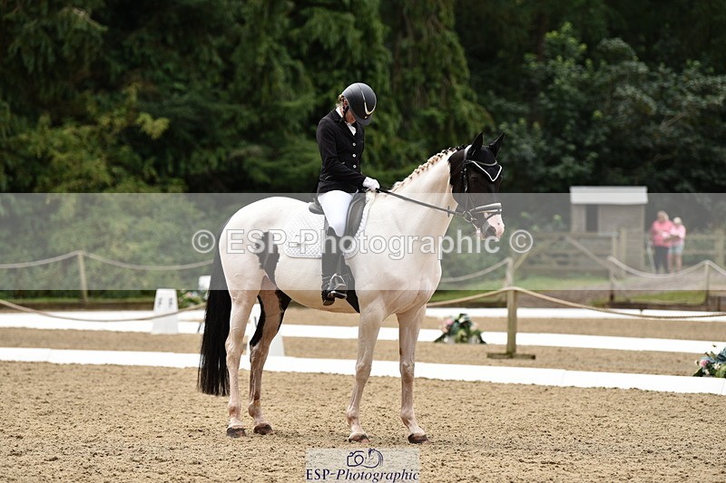 140110A-011852-10884 - 002-Michelle.Wallis-Alvescot.Winning.Mood