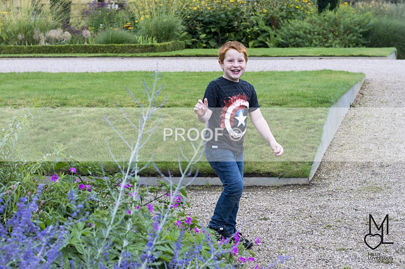 Family Photoshoot Millie Loves Louis Photography 94 - Location Photoshoots