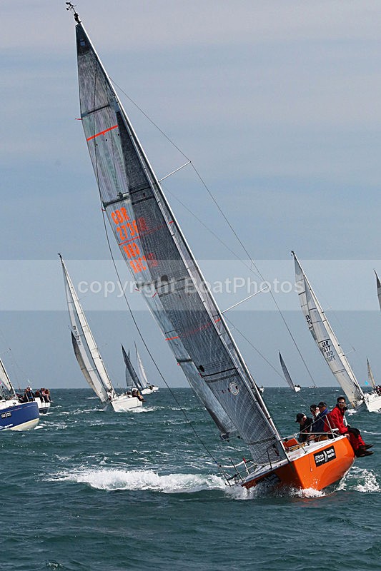 150627 GBR2460L  WT7A8342_I - ROUND THE ISLAND RACE - SATURDAY 27th JUNE 2015
