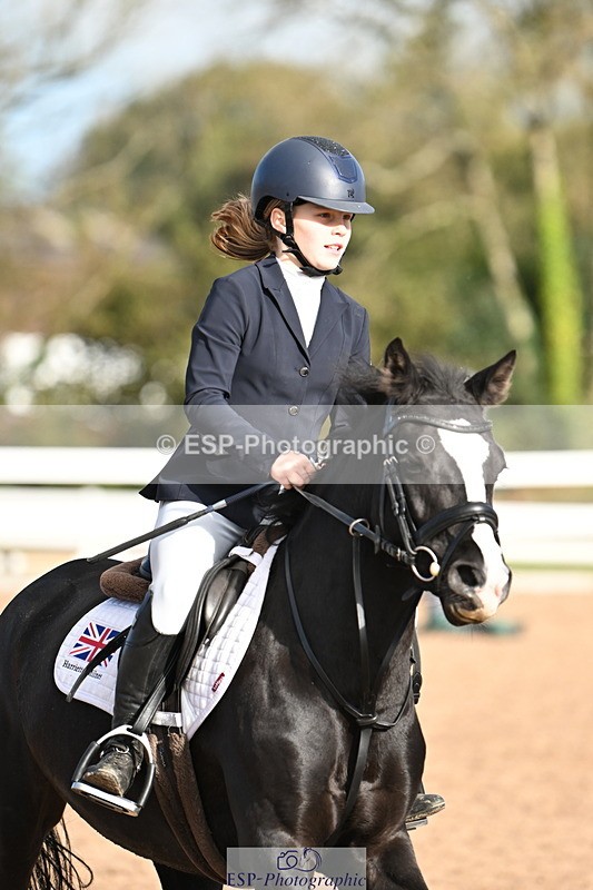 241026A-114903-00792 - SAT Cls 8 Pony Discovery and 90cm Open