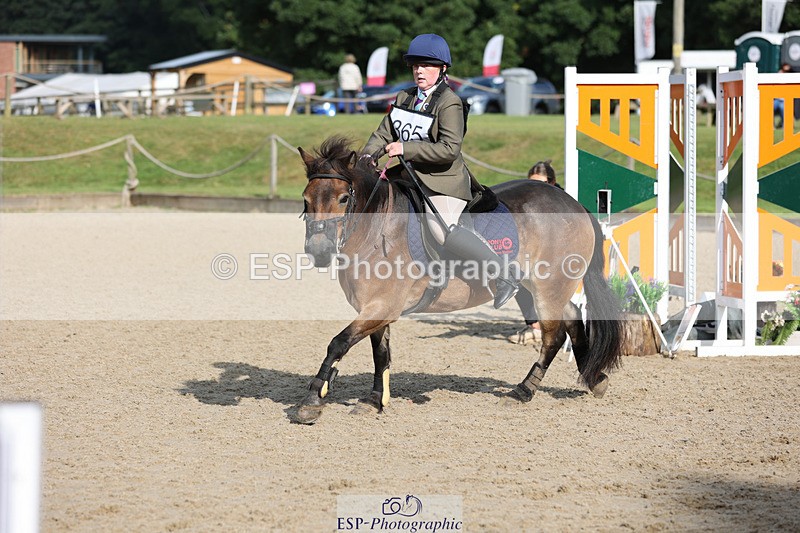 240823X-092225-14517 - 60cm R1 8.30 to 10.00