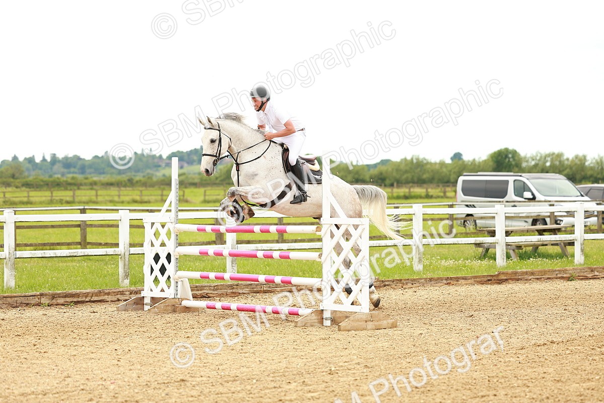 SBM_002076 - Class 4 - Senior Newcomers - 1.10m