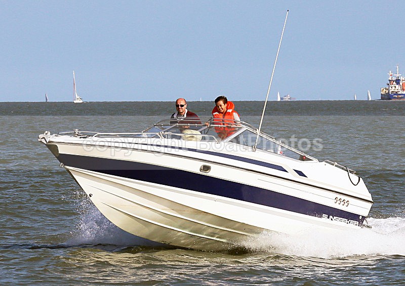 140503 SUNSEEKER MONTEREY 27 SSR 63116 WT7A0076 - Motorboats - Open