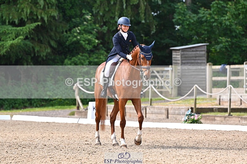 250523A-102112-05929 - C-261-Danielle.Dunn-ICI.DOR.DE.DONNA.CADANZA.Z