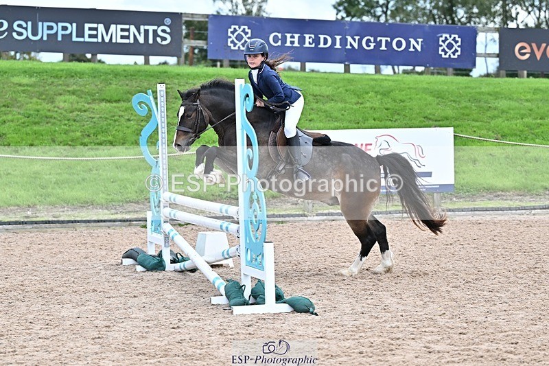 250921-145632-03966 - Cls 20 Pony 80cm Derby