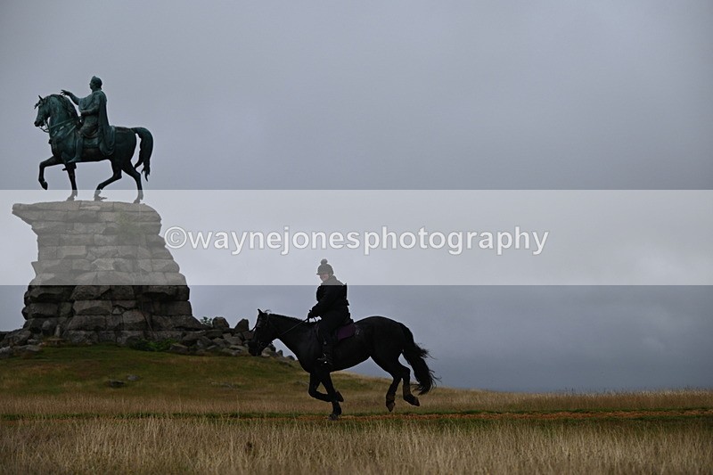 DSC_2109 - Time at Statue 12:13 to 12:32