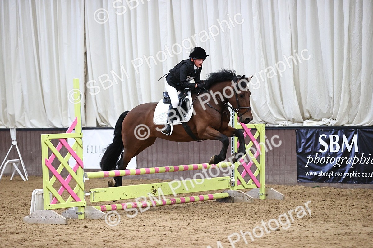 SBM_001824 - Class 5 - Henlow Veterinary Hospital 70cm