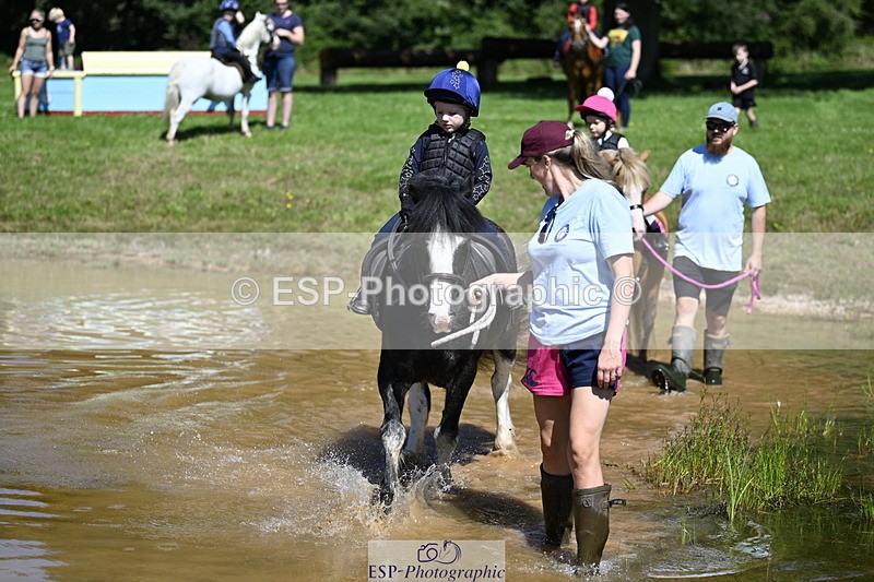 240728B-110820-01118 - Gemma's Group XC