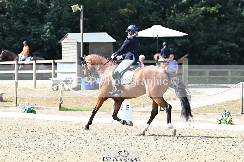 250810A-110628-05720 - 071-Abbie.NewburySeagry.Viceroy