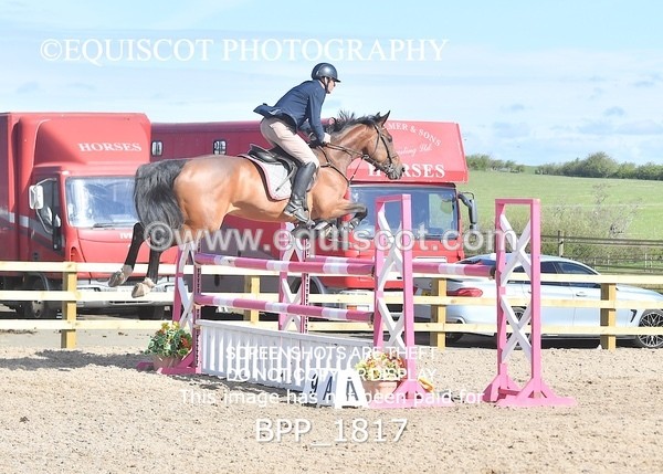 BPP_1817 - CLASS 19 SUN Senior Foxhunter/ 1.20m Open