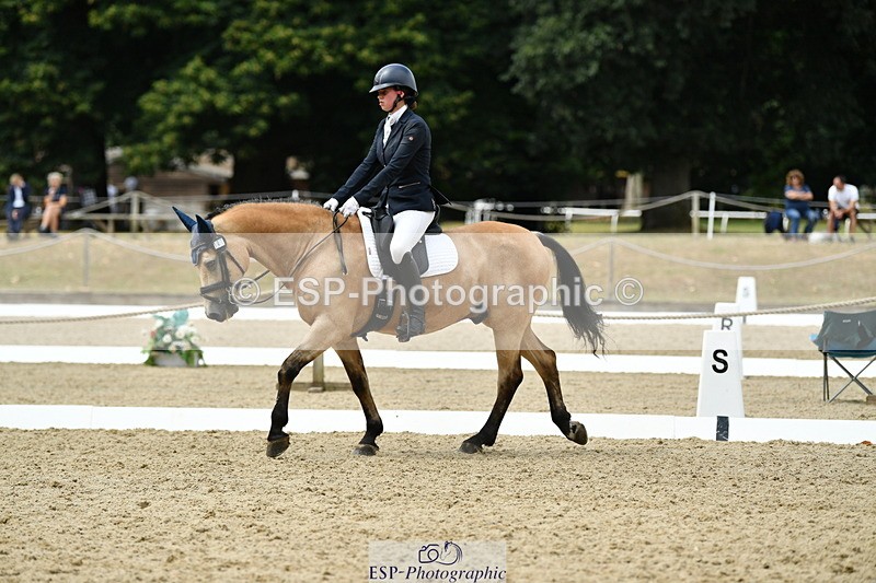 250718A-122742-01455 - 141-Chloe.Dunn-Towerhill.Shamie