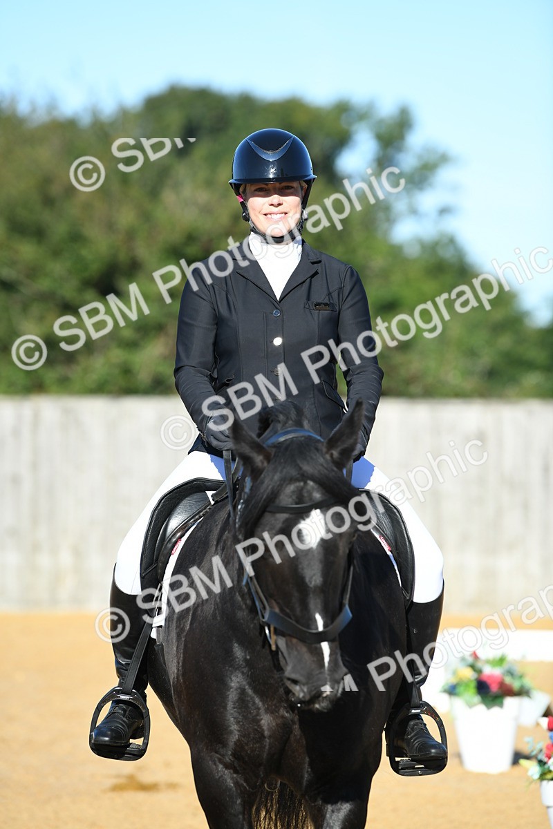 SBM_14489 - D4 - Small Tour Championship - Intro B