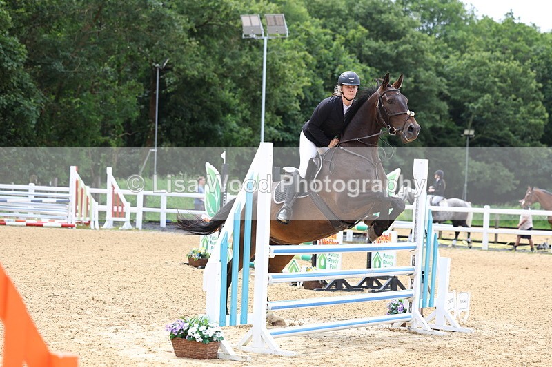 3E7A5954 - Class 4: Senior British Novice/90cm open