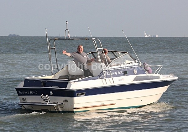 091018 RUNAWAY BAY IMG_3824 - Motorboats - Open