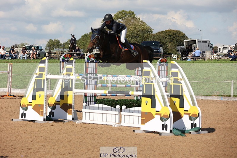 230915A-144819-02763 - Cls 5 National 1.40m