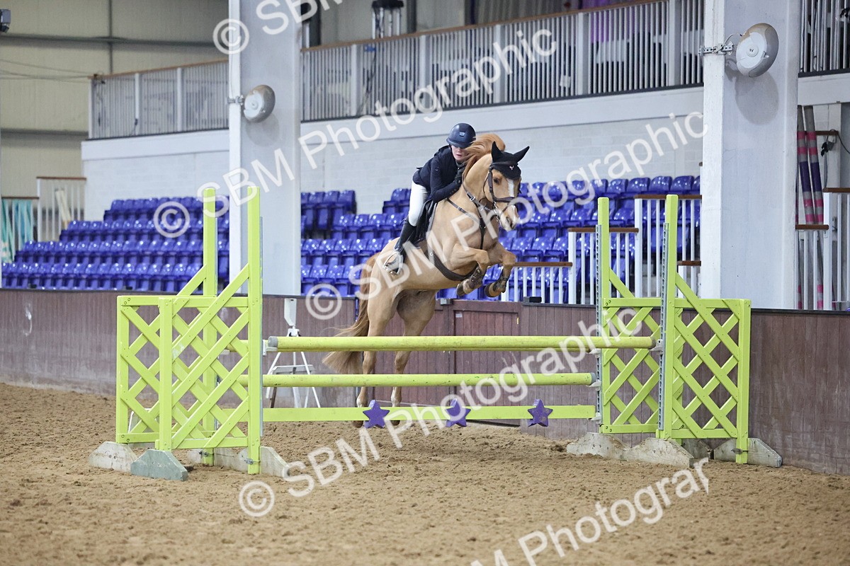 SBM_003148 - Class 11 - Blue Chip Pony Newcomers - 1.00m Open
