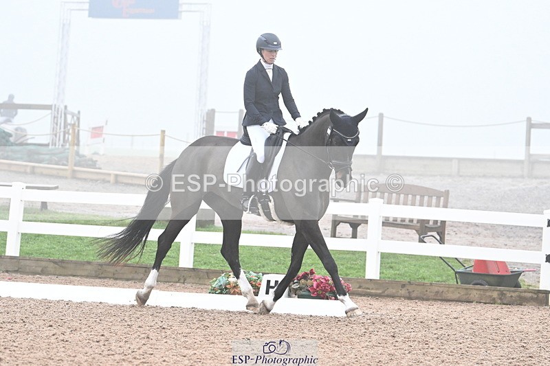 240217A-093353-00557 - 246-Hannah.Biggs-St.Giles.Fortune.Cookie