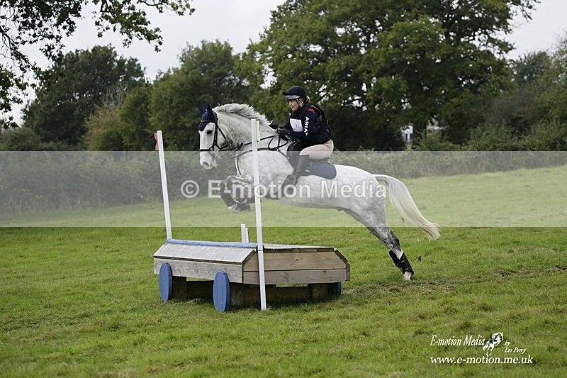  WWHT 171021 2337 - Novice Pairs (0.80m)  17/10/21