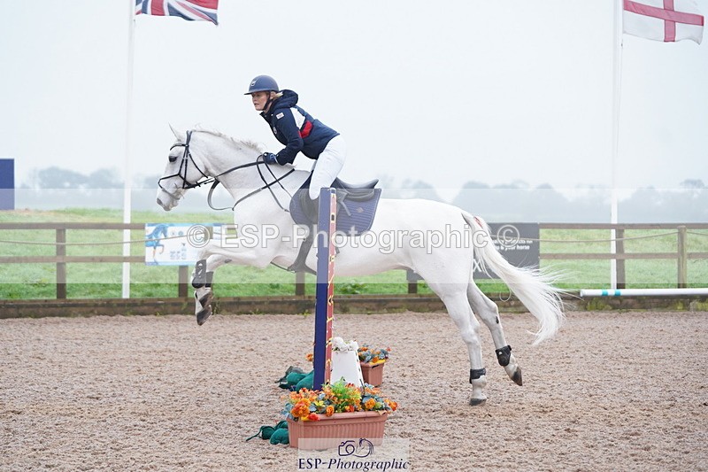 241006A-092330-05388 - Cls 15 A&B Brit Nov & 90 Open