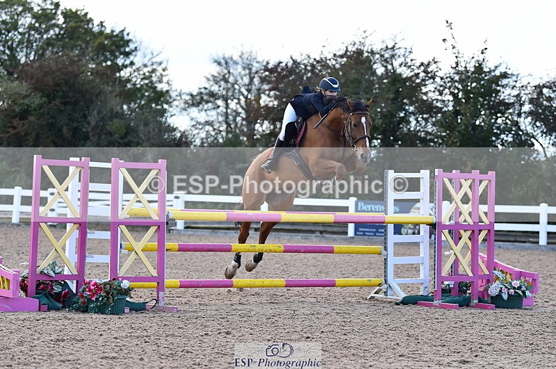 231014A-135302-05149 - Cls 15 1.05m Amateur Q 2nd R