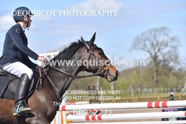 BPP_2221 - CLASS 22 SUN Senior BritiNovice/ 90cm Open