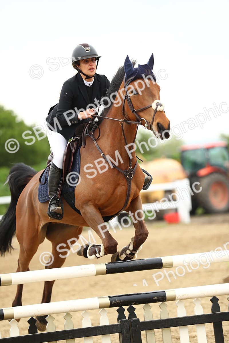 SBM_000318 - Class 2 - Senior British Novice 90cm