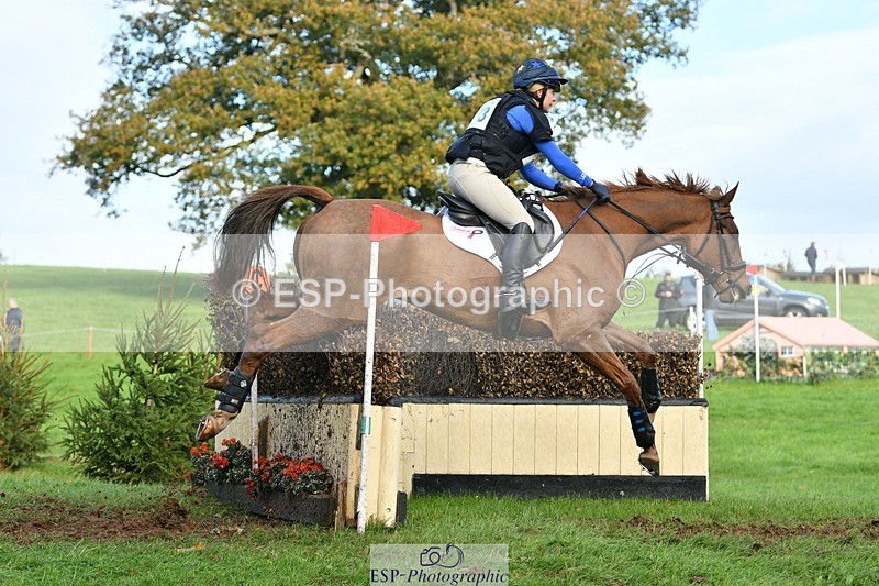 251025A-154515-21907 - G-573-Lisa.Stock