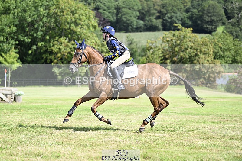 240825X-113013-32540 - 70cm XC 11.00 to 12.00