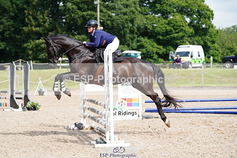 250613A-100840-01210 - Cls 9 85cm Amateur Quali