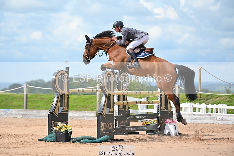 230721A-105926-05514 - Cls 6, 2 Star Medium 1.35m