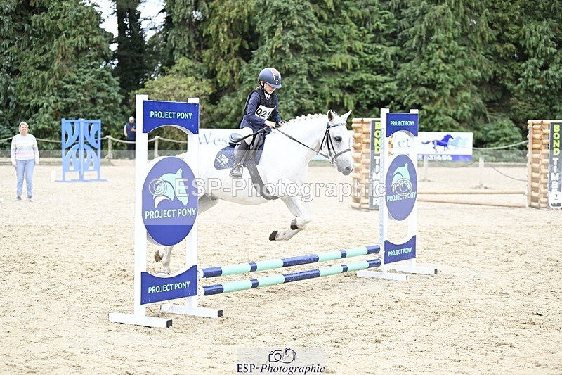 250820A-125334-06743 - Round 1, Start to 1.30pm Break