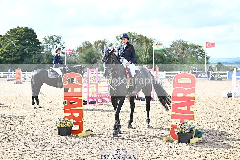 241005A-130214-03886 - SAT Cls 18 1.05m Amateur Jump Off and P