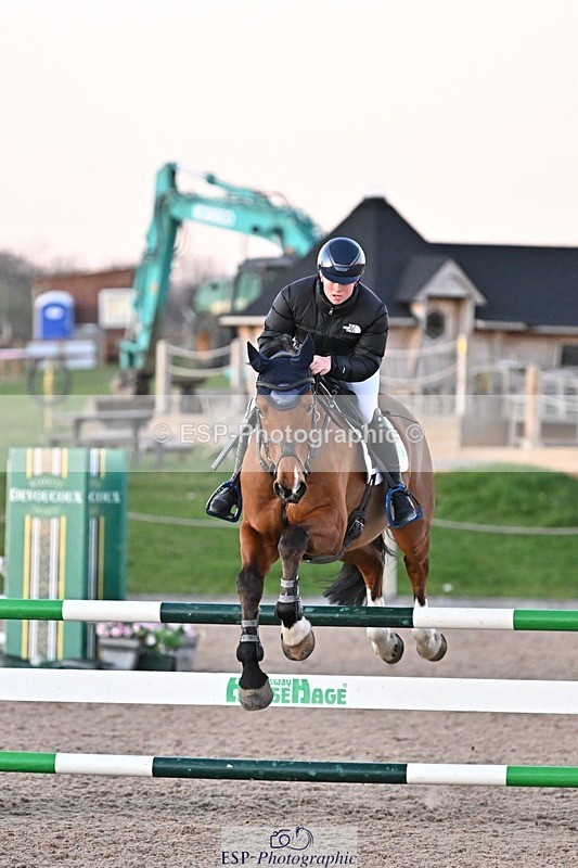 250401-194209-01103 - 100cm Cl;asses