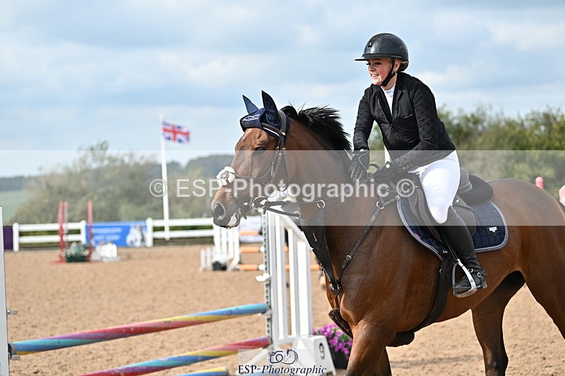 241004A-123533-01936 - Fri 09 95cm Amateur Quals