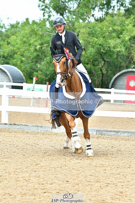 230721A-122650-06133 - Cls 18, 1 Star Silver 1.20m