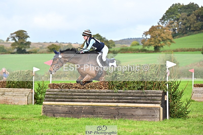 251025A-113004-18462 - E-398-Fenella.Redvers