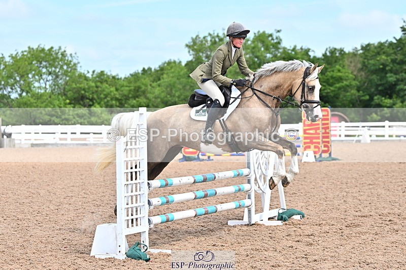 240619A-110003-00001 - Cls 1 British Novice and 90cm Open