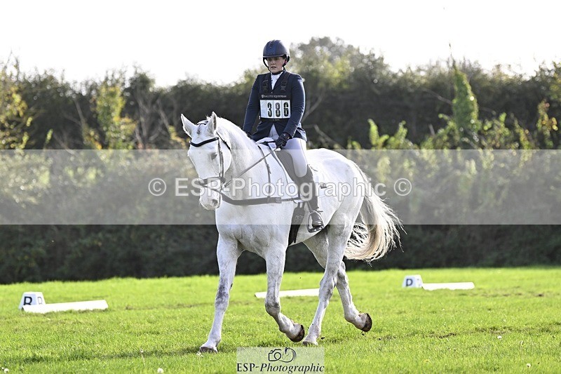 241025-142000-09621 - 386-Sarah.Ulph-COOL.ICE