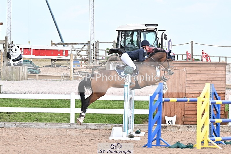 240605A-154458-00956 - Cls 5 Foxhunter and 1.20m Open