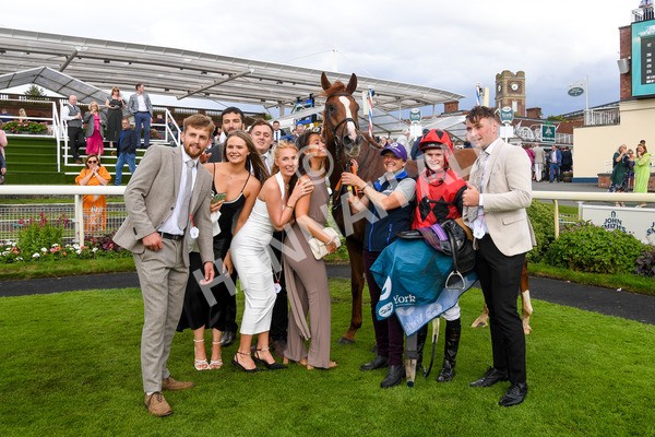 150723-Race 7-Roundhay Park-0565 - Race 7 5.30 pm John Smith's Sprint Handicap