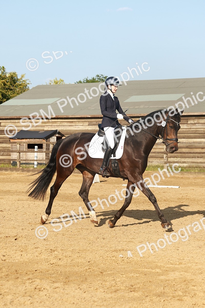 SBM_000422 - Class 5 - Novice 2