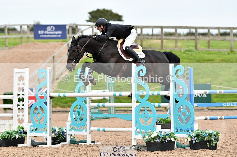 240915A-165600-11151 - Cls 30 Snr Foxhunter