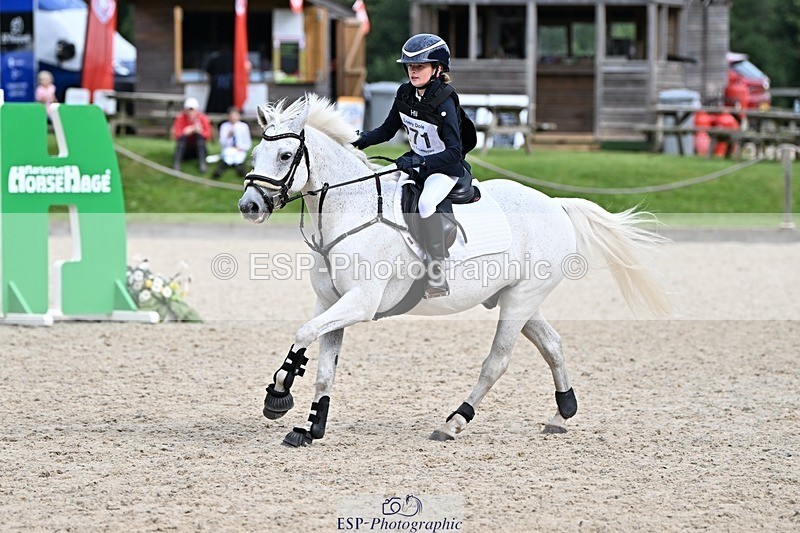 230825-101012-08489 - Round 2 Start to 11.15 coursewalk