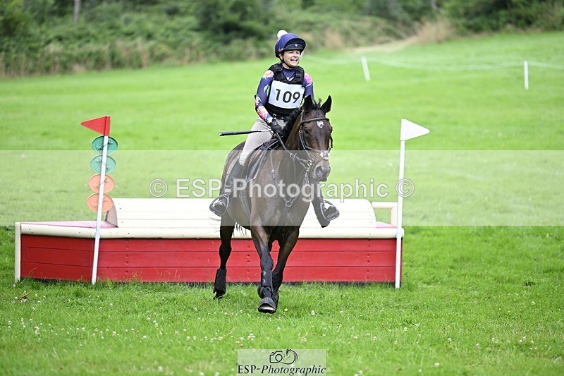 240803-113723-03675 - 109-Harriet_Parkes-JUST_HENNY